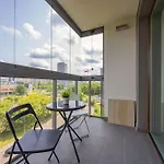 Functional With 2 Bedrooms And Parking In Wola District By Renters *