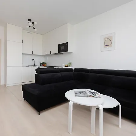 Functional With 2 Bedrooms And Parking In Wola District By Renters Lejlighed *