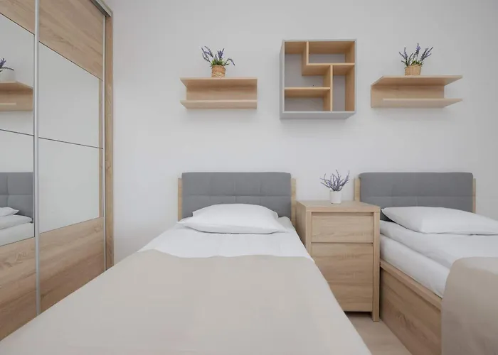 Lejlighed Functional With 2 Bedrooms And Parking In Wola District By Renters *